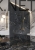 marquina-gold-poler-statuario_detal-scaled.jpg