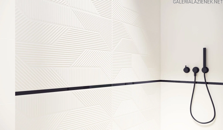 woodskin_bianco_struktura_A_B_pure_city_bianco_298x898_uniwersalna_listwa_szklana_Paradyż_nero_23x898_detal.webp